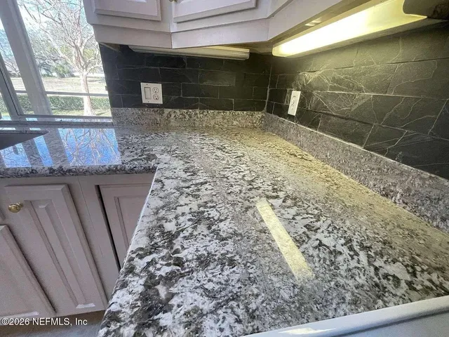 $2,550 | 10576 Northwest 32nd Road, Gainesville, FL 32606