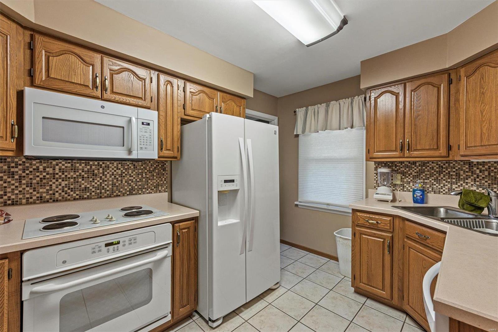 7837 Decatur Drive St. Louis, MO 63123 - Photo 9 of 28 Gallery Image 9
