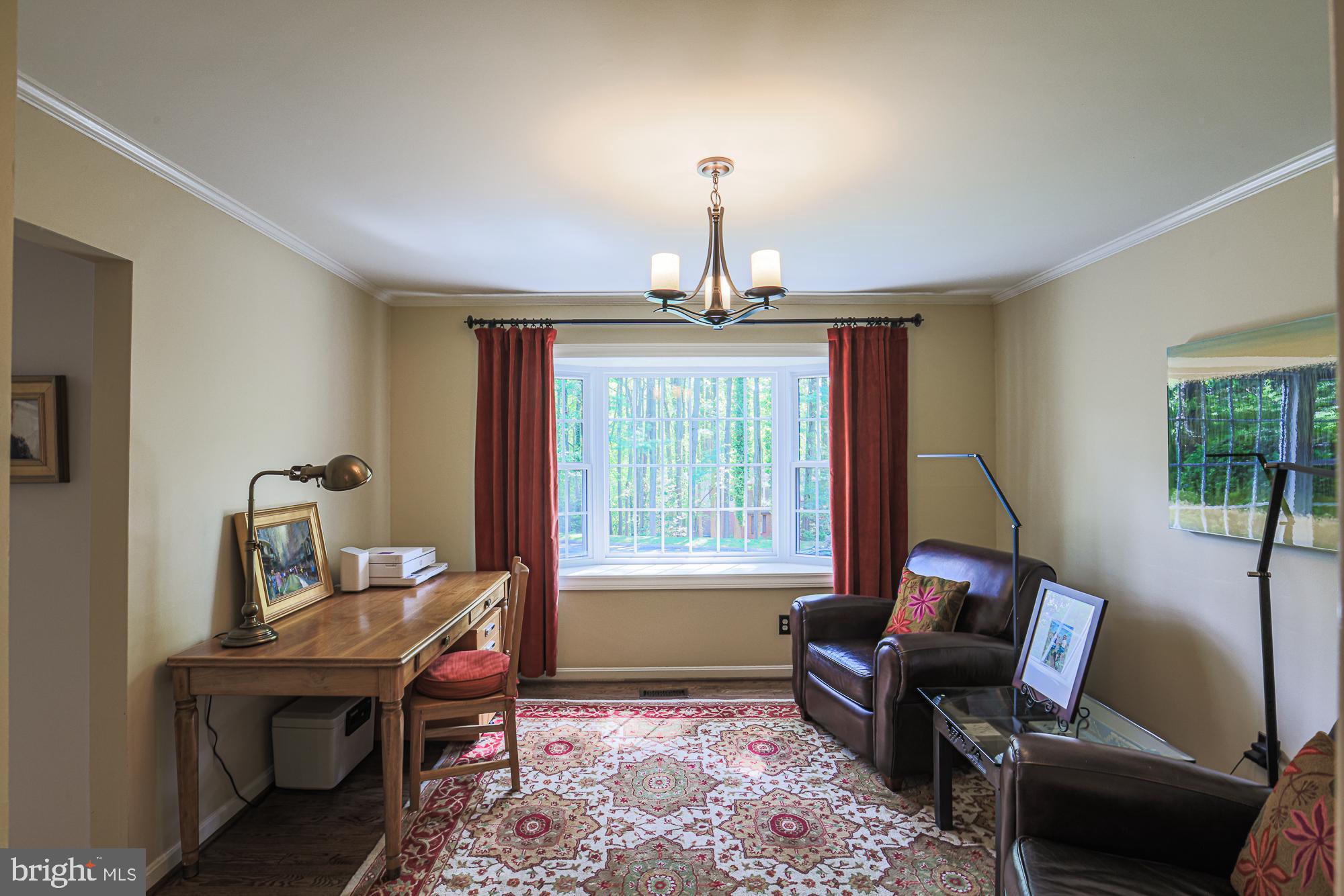 1516 Pinnacle Road Baltimore, MD 21286 - Photo 23 of 53 a workspace with furniture and a window