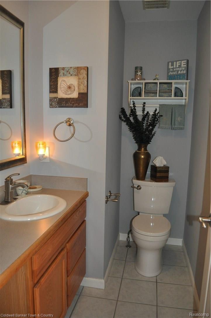 2821 Laurel Ridge Lane Howell, MI 48843 - Photo 23 of 41 21.JPG