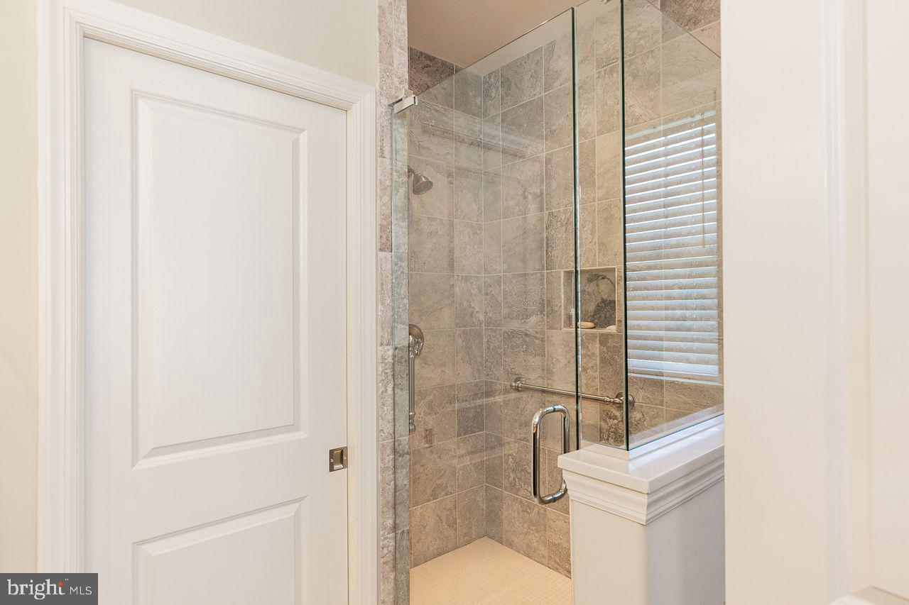 334 Pin Oak Drive Lititz, PA 17543 - Photo 27 of 39 Gallery Image 27