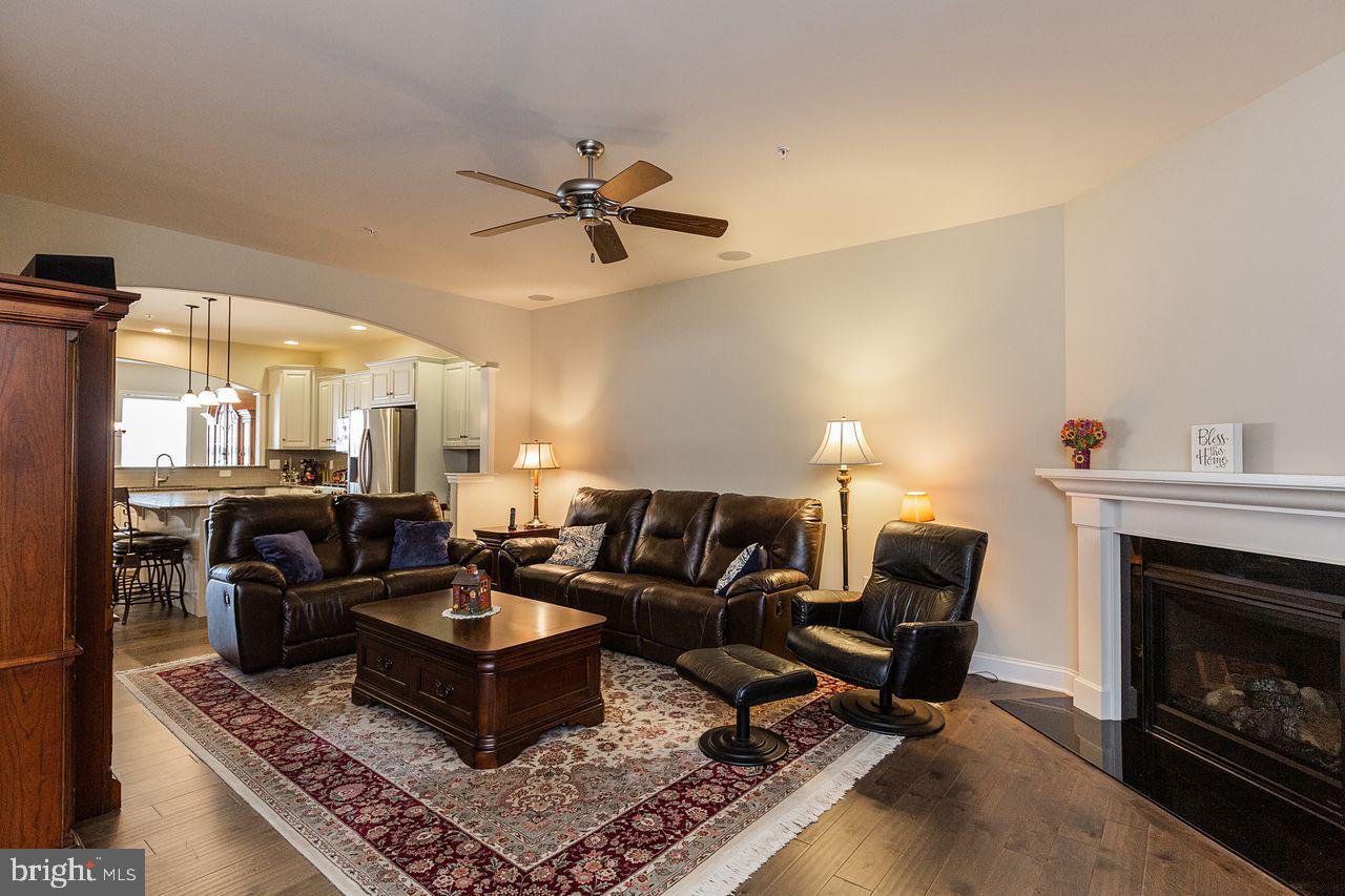 334 Pin Oak Drive Lititz, PA 17543 - Photo 4 of 39 Gallery Image 4