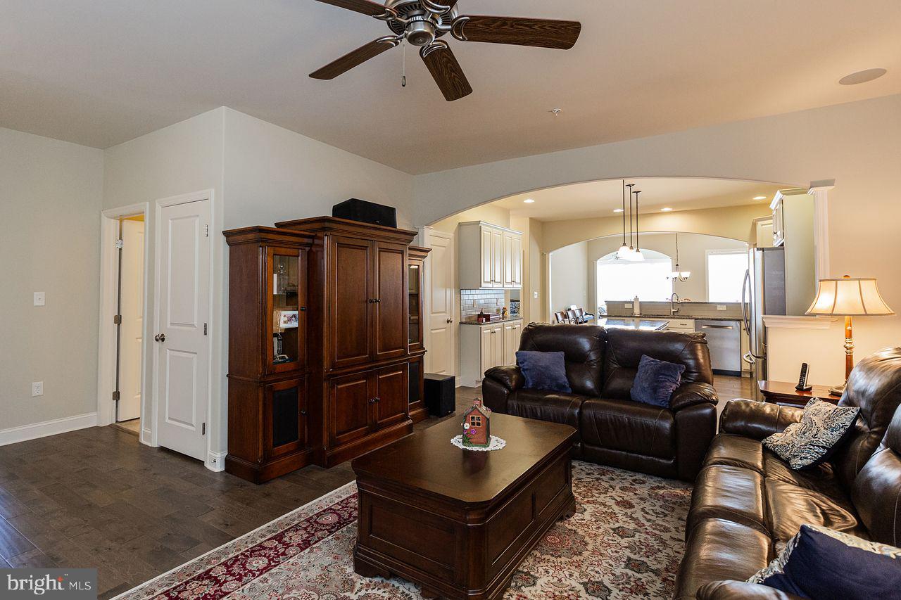 334 Pin Oak Drive Lititz, PA 17543 - Photo 6 of 39 Gallery Image 6