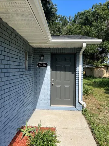 $270,000 | 4916 16th Street, Zephyrhills, FL 33542