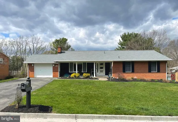 $619,900 | 329 Wood Avenue, Winchester, VA 22601