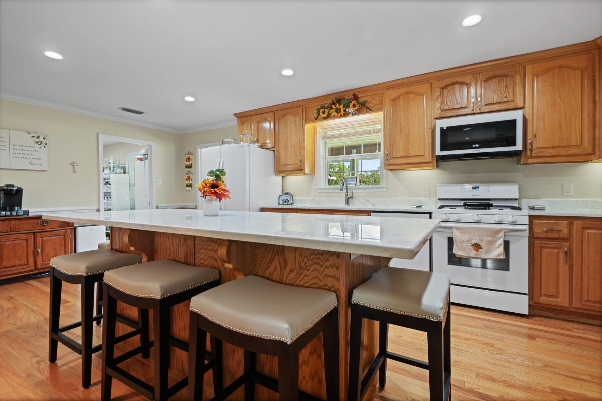 25871 Goat Cooper Road Robertsdale, AL 36567 - Photo 10 of 40 Kitchen