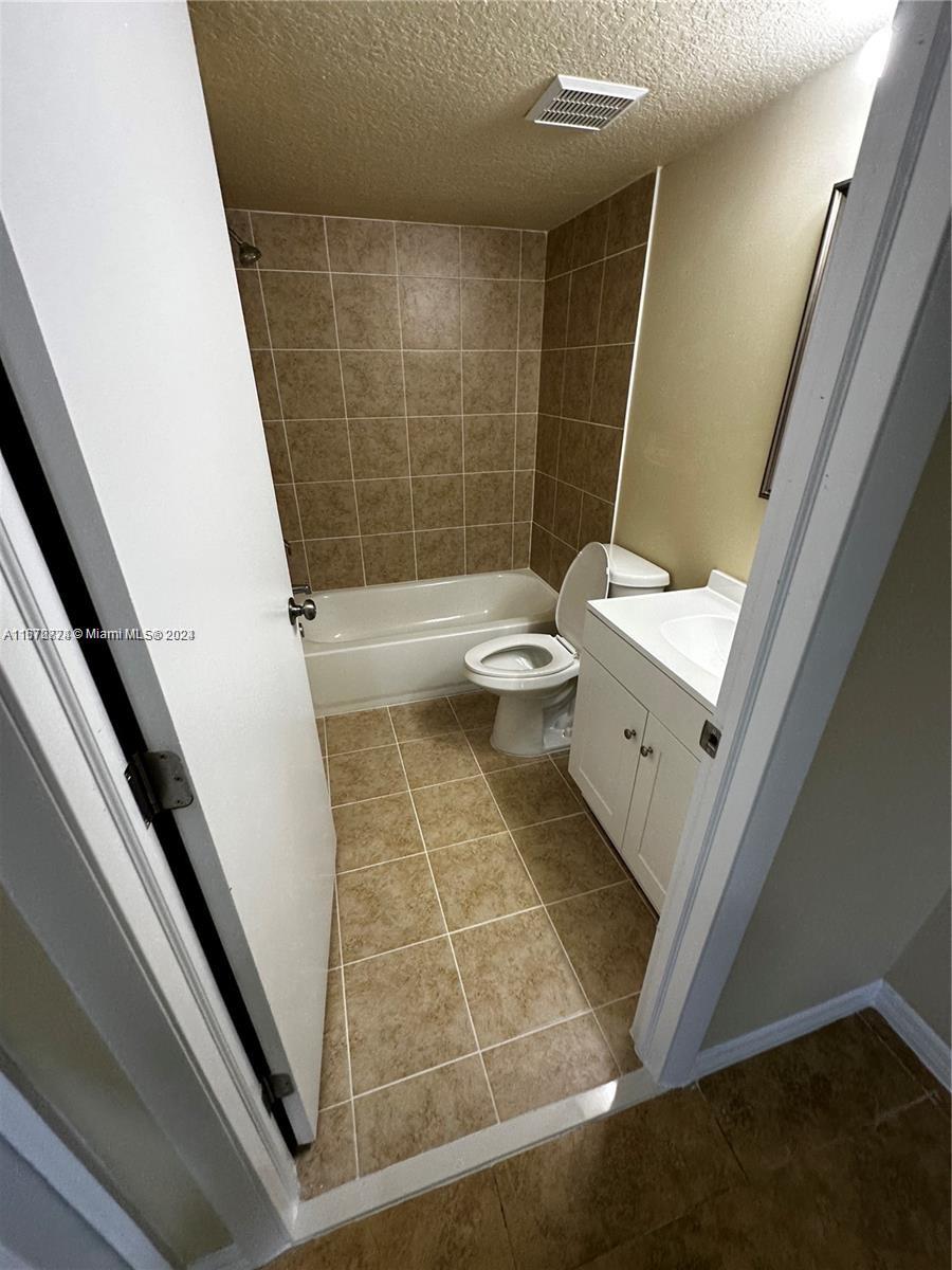 2910 Southeast 12th Road, Unit 10429 Homestead, FL 33035 - Photo 19 of 38 Gallery Image 19