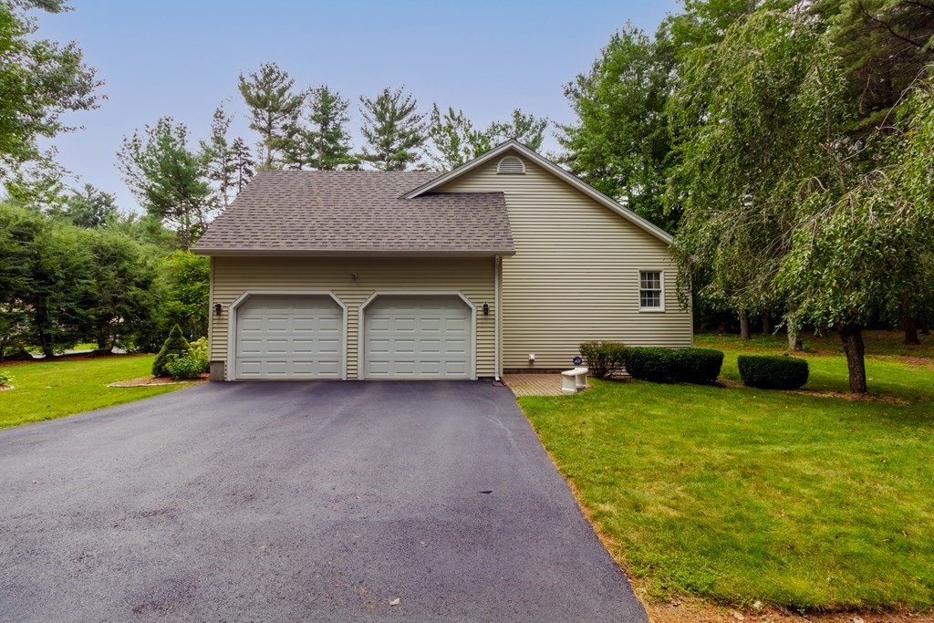 76 Willis Road Gardner, MA 01440 - Photo 7 of 27 Gallery Image 7