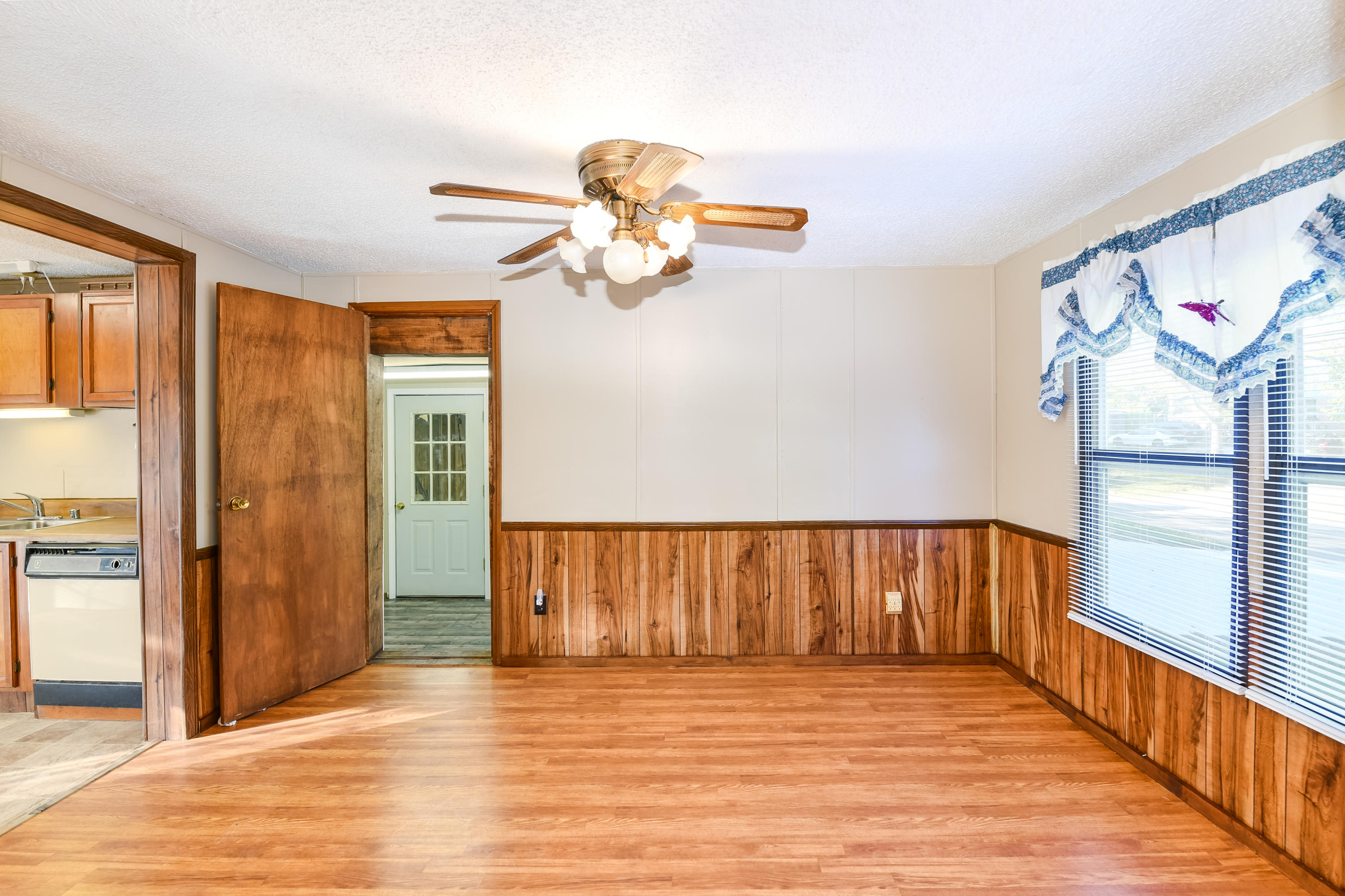 9902 Clift Road Strawberry Plains, TN 37871 - Photo 8 of 32 DSC_6527-Edit