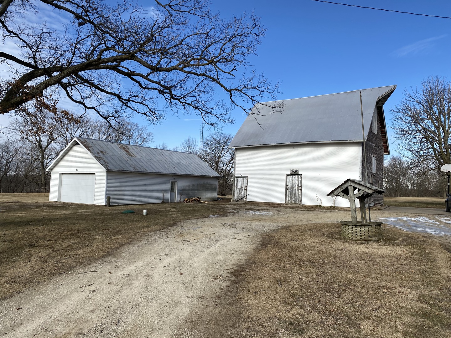 28318 Hinman Road Tremont, IL 61568 - Photo 3 of 9