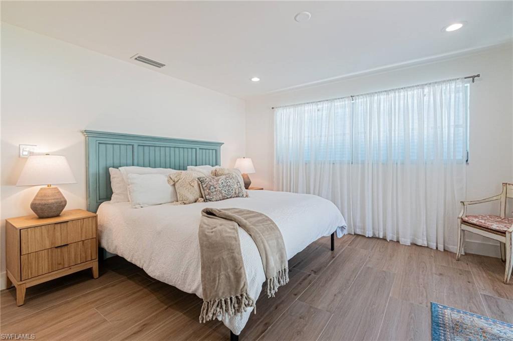 1530 Mandarin Road Naples, FL 34102 - Photo 23 of 44