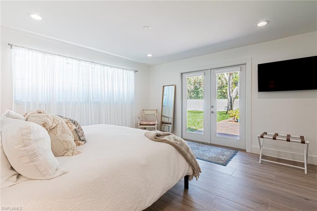 1530 Mandarin Road Naples, FL 34102 - Photo 24 of 44