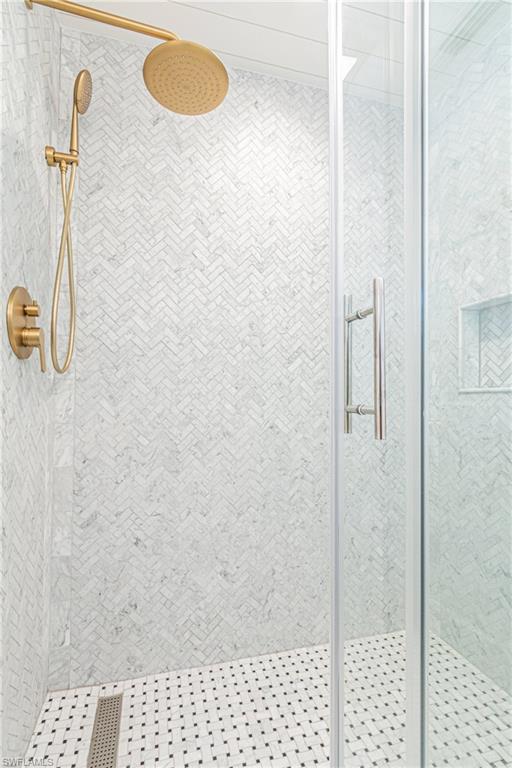 1530 Mandarin Road Naples, FL 34102 - Photo 29 of 44