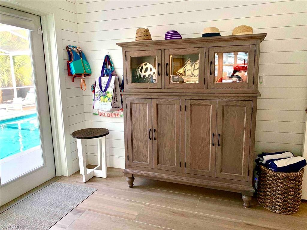 1530 Mandarin Road Naples, FL 34102 - Photo 30 of 44