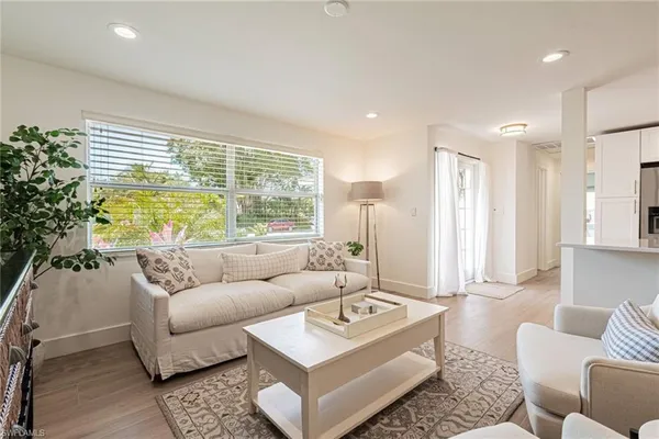 $25,000 | 1530 Mandarin Road, Naples, FL 34102