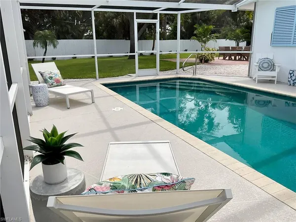 $25,000 | 1530 Mandarin Road, Naples, FL 34102