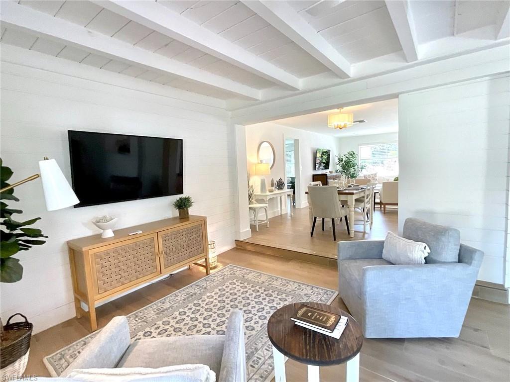 1530 Mandarin Road Naples, FL 34102 - Photo 7 of 44