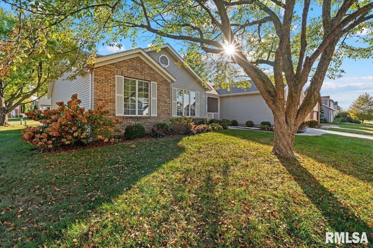 2605 Hunter Road Bettendorf, IA 52722 - Photo 3 of 54 Gallery Image 3