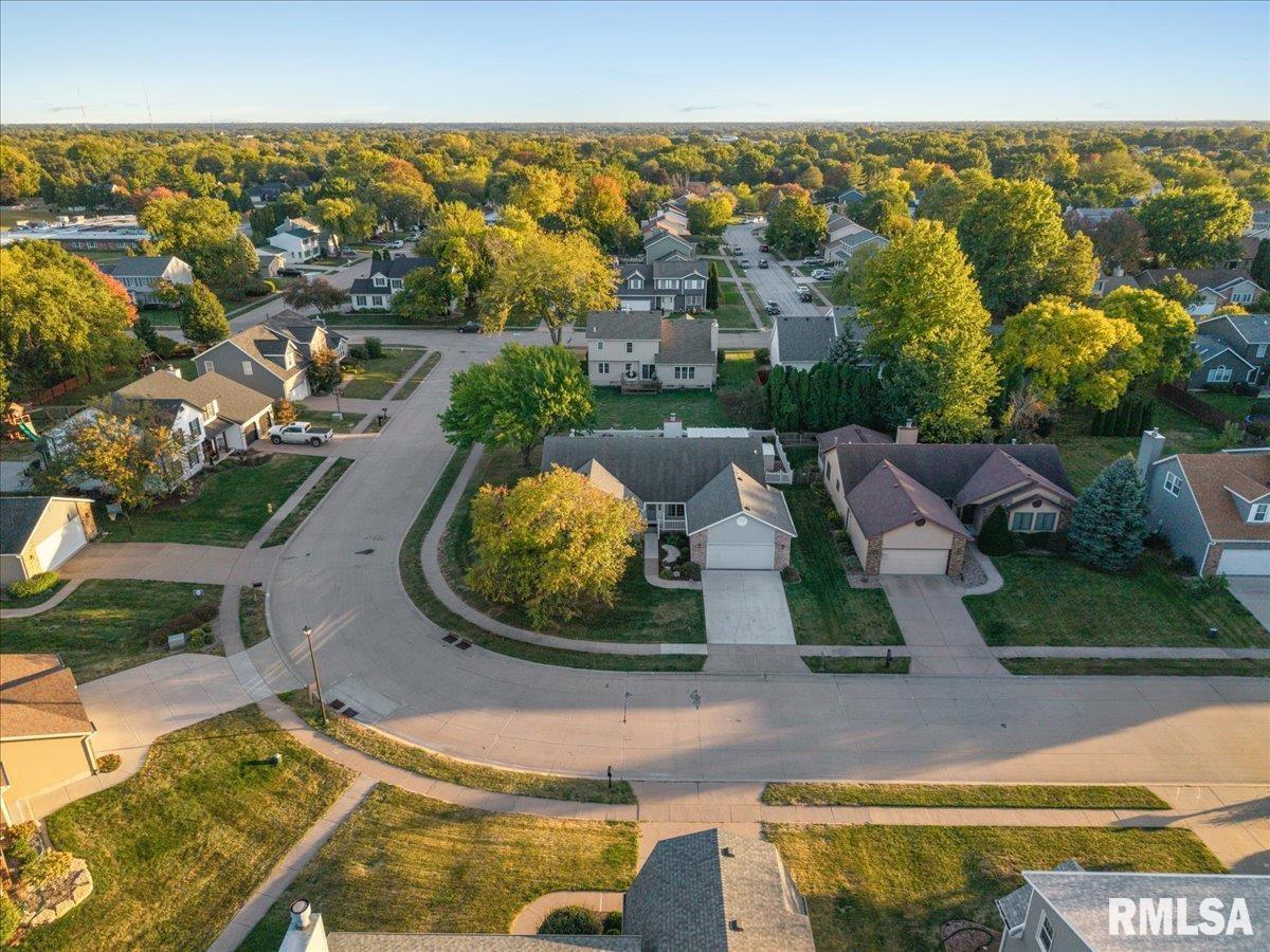 2605 Hunter Road Bettendorf, IA 52722 - Photo 54 of 54 Gallery Image 54