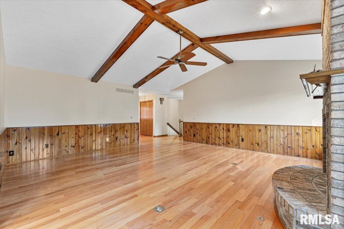 2605 Hunter Road Bettendorf, IA 52722 - Photo 8 of 54 Gallery Image 8