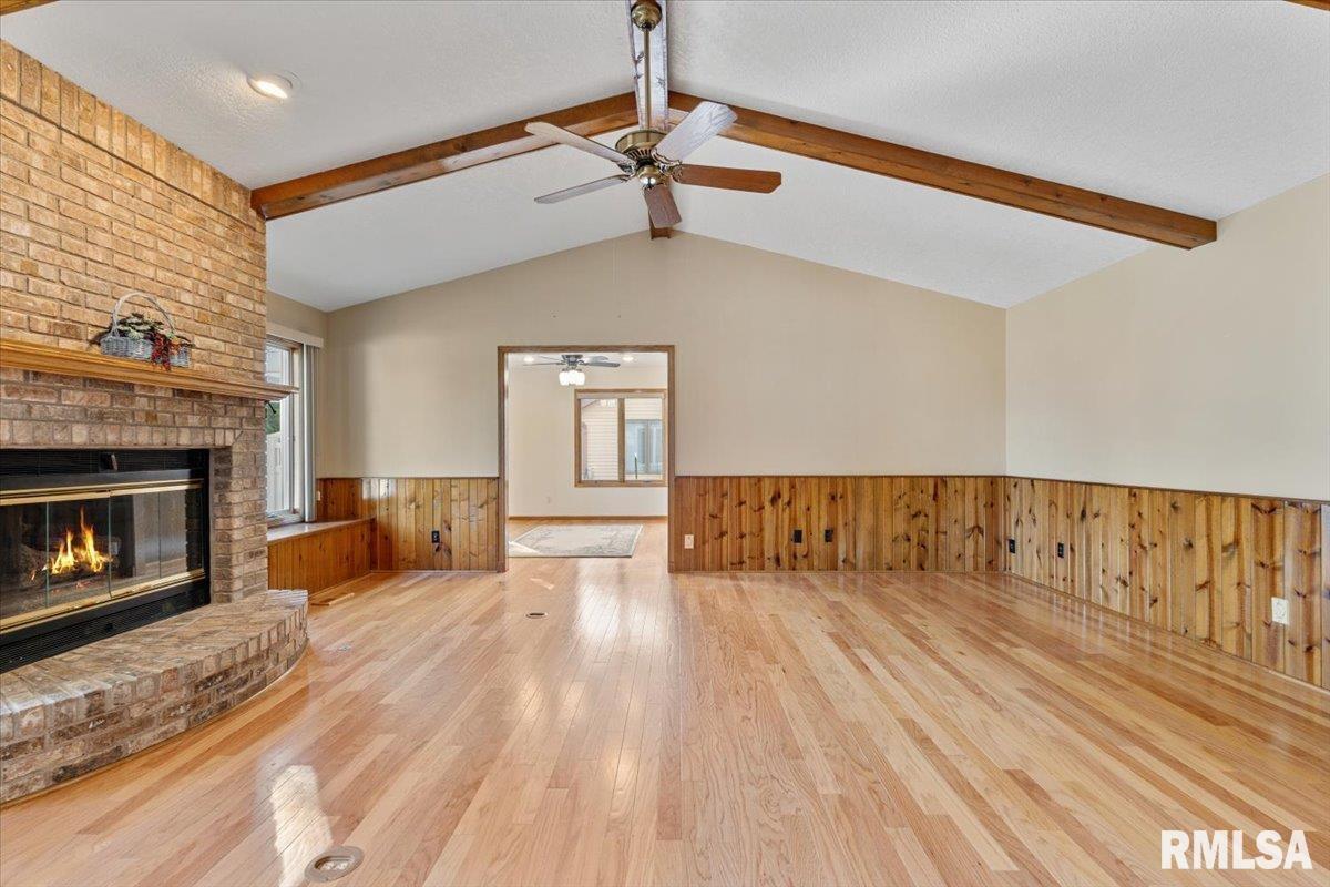 2605 Hunter Road Bettendorf, IA 52722 - Photo 9 of 54 Gallery Image 9