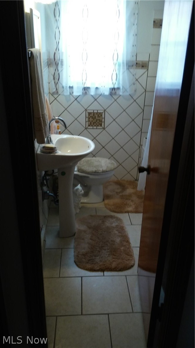 3426 Ralph Avenue Cleveland, OH 44109 - Photo 17 of 35 Gallery Image 17