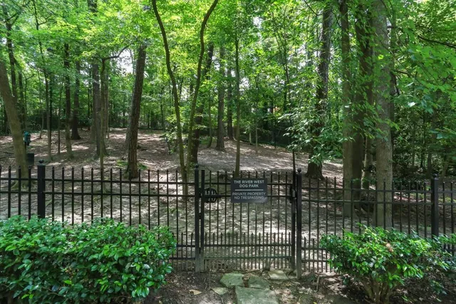 $290,000 | 1209 River Green Drive Northwest, Atlanta, GA 30327