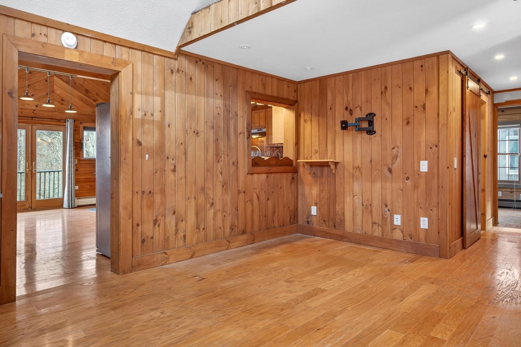 1350 Teer Road Clarendon, VT 05777 - Photo 14 of 53