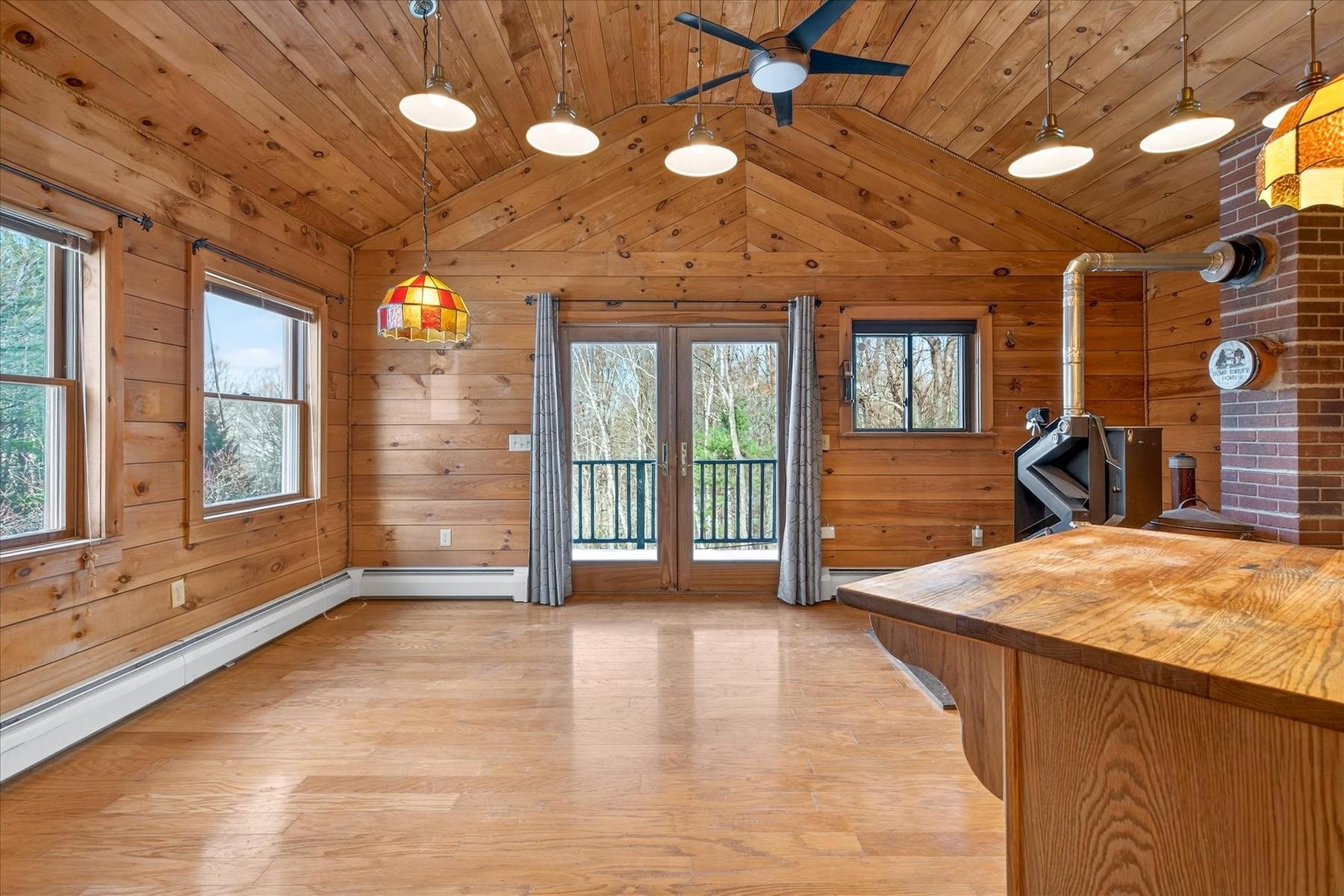 1350 Teer Road Clarendon, VT 05777 - Photo 20 of 53