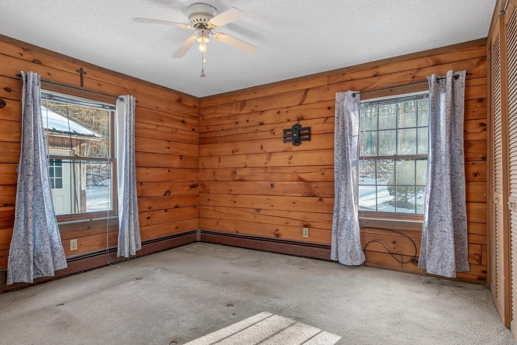 1350 Teer Road Clarendon, VT 05777 - Photo 27 of 53