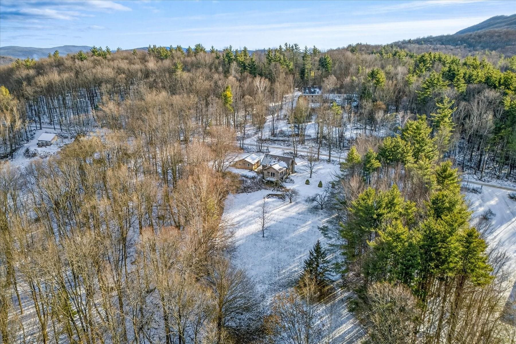 1350 Teer Road Clarendon, VT 05777 - Photo 6 of 53