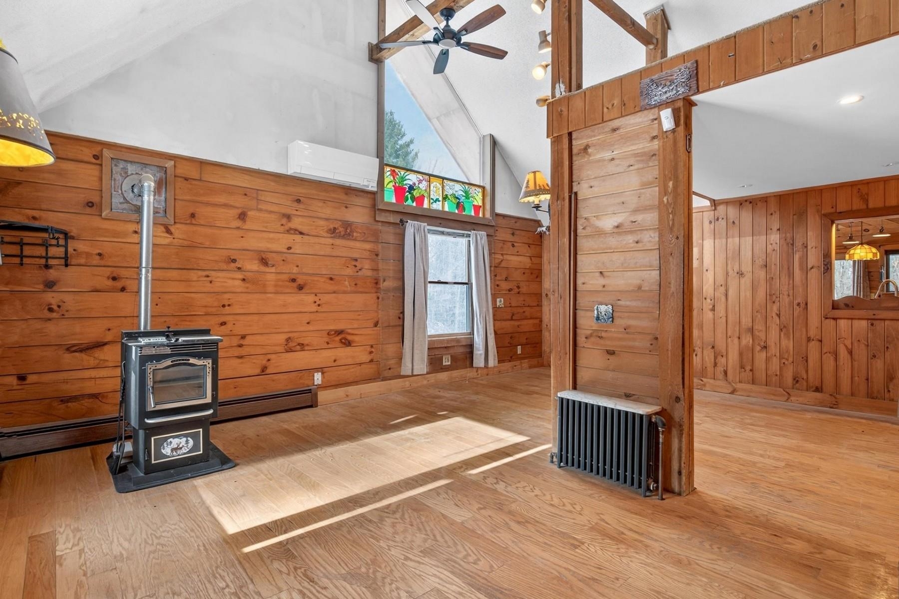 1350 Teer Road Clarendon, VT 05777 - Photo 9 of 53