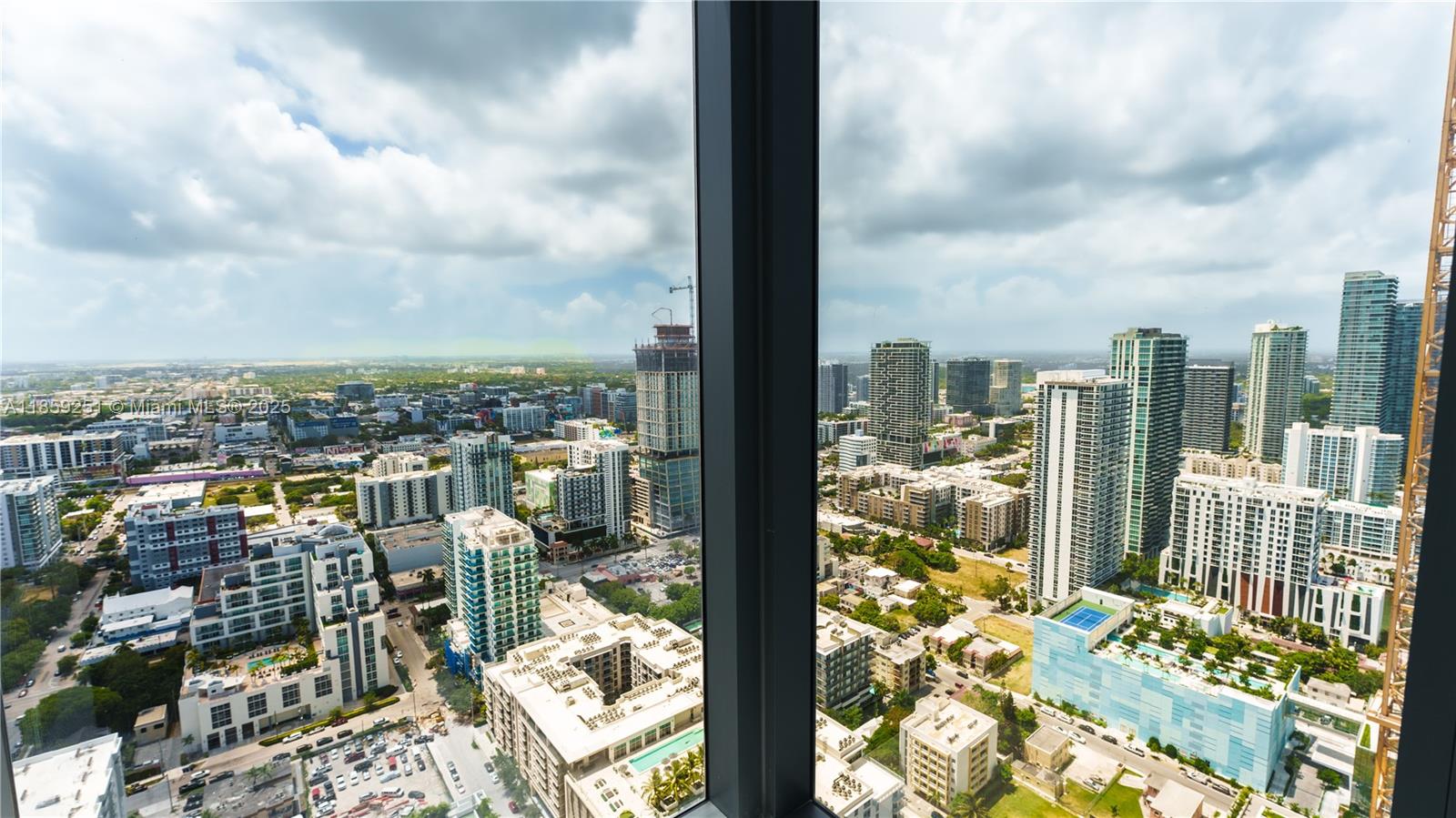 700 Northeast 24th Street, Unit 4101 Miami, FL 33137 - Photo 48 of 68 a city view with lot of buildings
