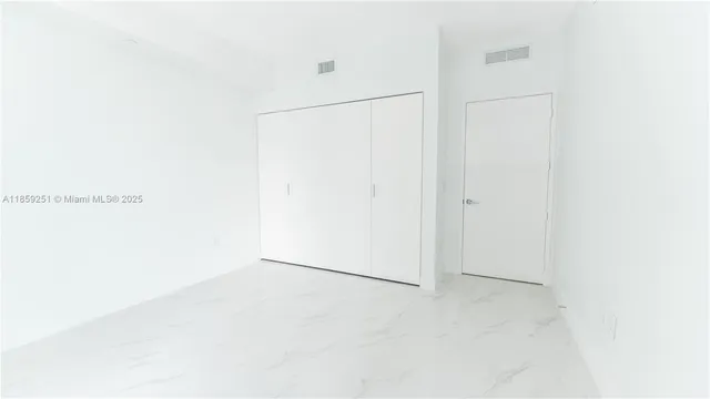 $17,000 | 700 Northeast 24th Street, Unit 4101, Miami, FL 33137