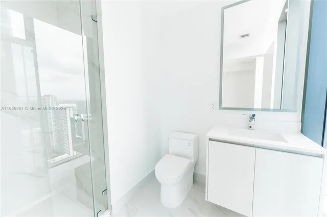 $17,000 | 700 Northeast 24th Street, Unit 4101, Miami, FL 33137