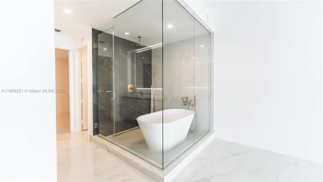 $17,000 | 700 Northeast 24th Street, Unit 4101, Miami, FL 33137