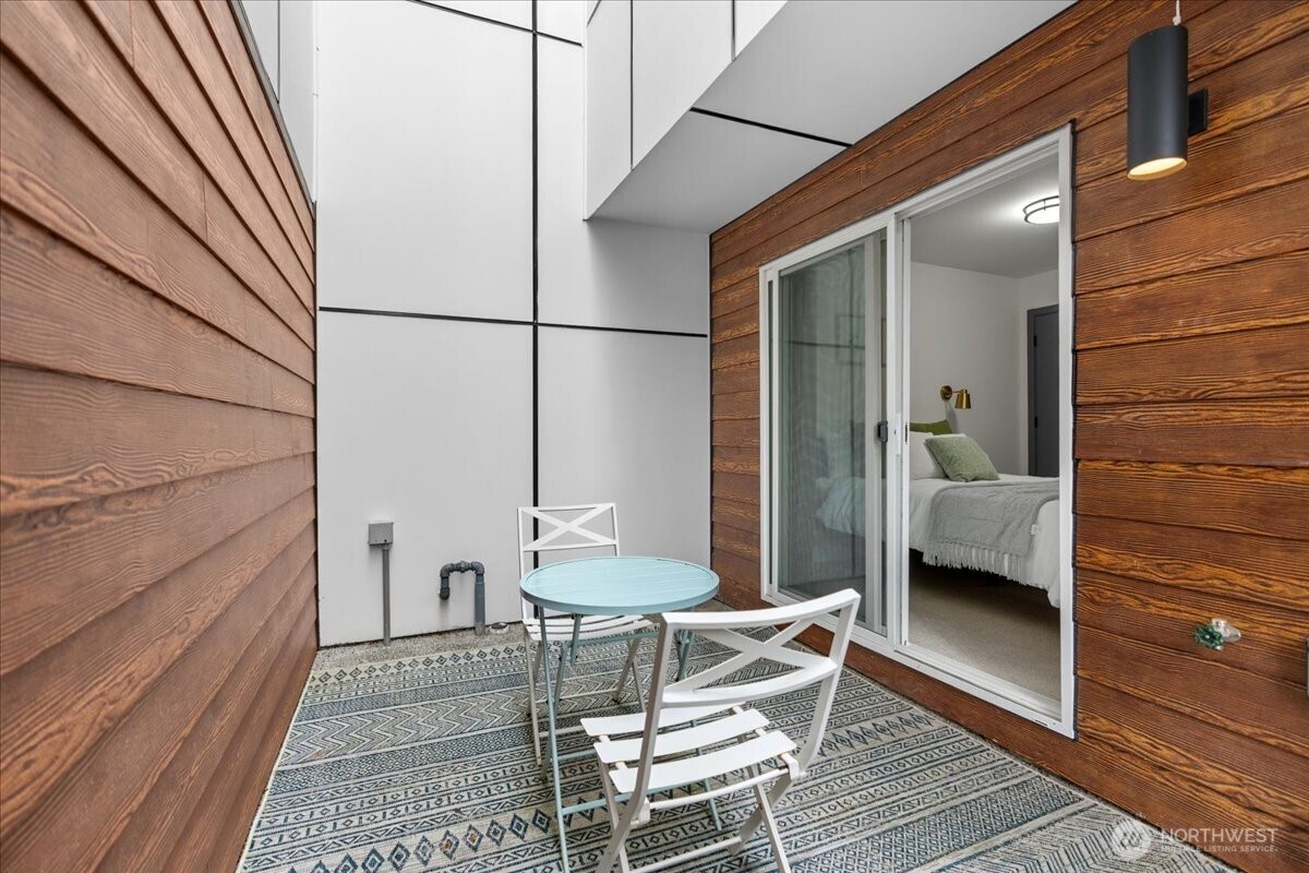 4301 Southwest 26th Street Southwest Seattle, WA 98126 - Photo 21 of 25 Gallery Image 21