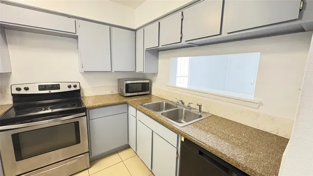 $134,990 | 6633 West Airport Boulevard, Unit 101, Houston, TX 77035