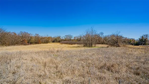 $399,000 | 200 Jonah Road, Kennedale, TX 76060