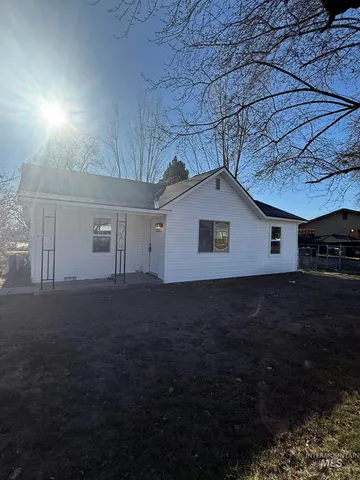 $345,000 | 2314 Hillcrest Lane, Caldwell, ID 83605