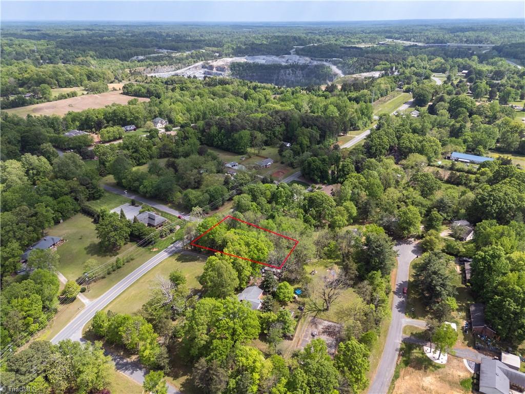 3700 Liberty Road Greensboro, NC 27406 - Photo 8 of 11 Gallery Image 8