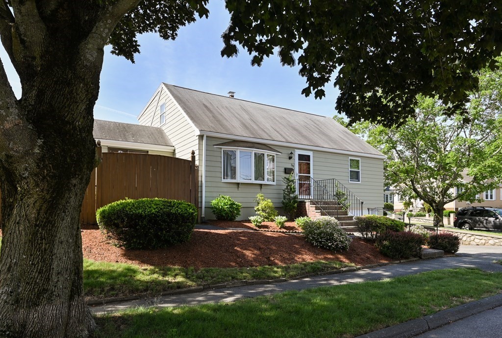 36 Nickerson Road Peabody, MA 01960 - Photo 1 of 18 Gallery Image 1