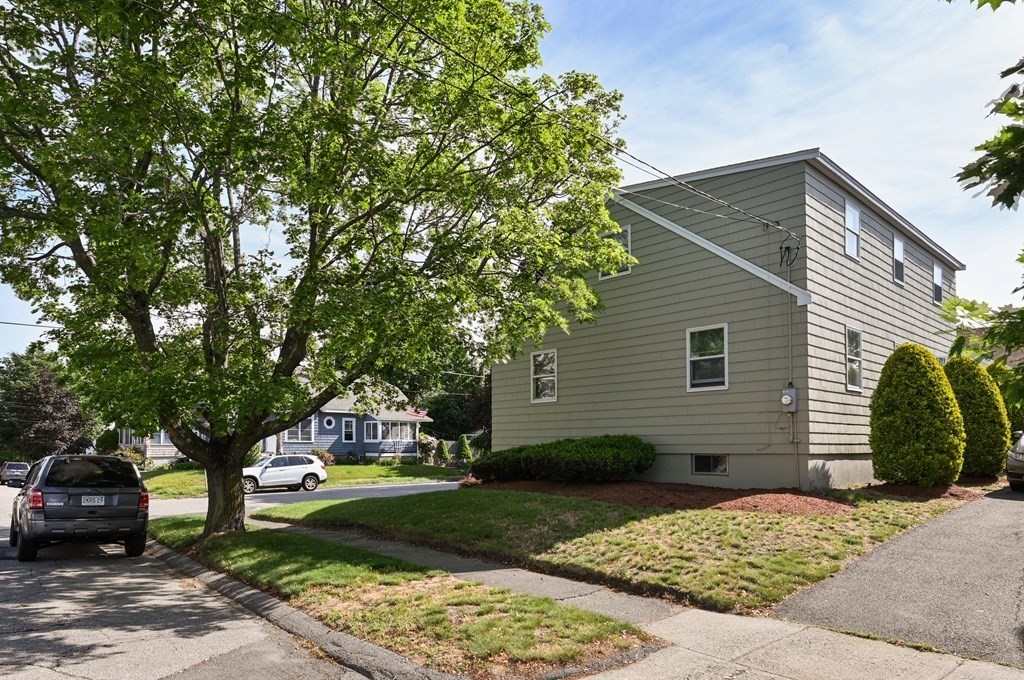 36 Nickerson Road Peabody, MA 01960 - Photo 4 of 18 Gallery Image 4