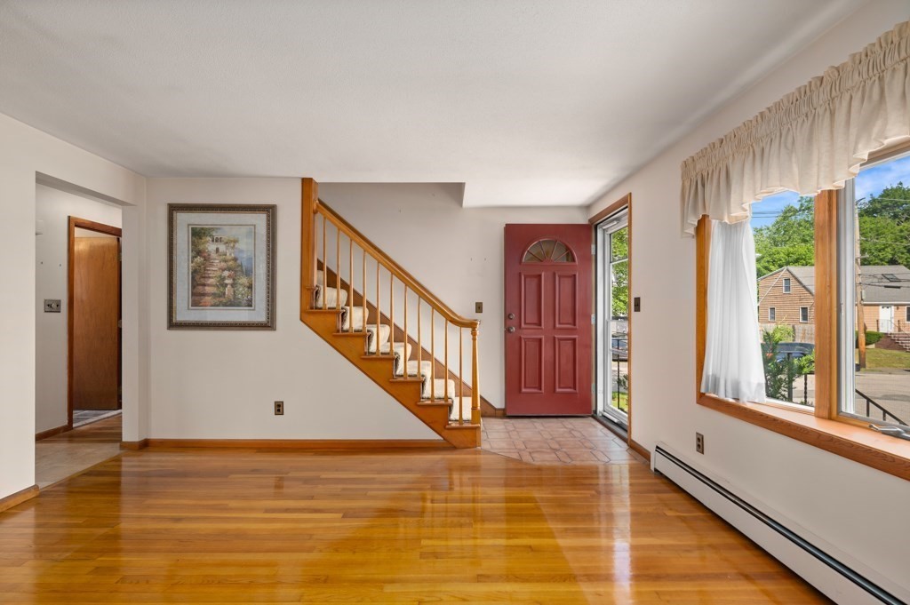 36 Nickerson Road Peabody, MA 01960 - Photo 6 of 18 Gallery Image 6