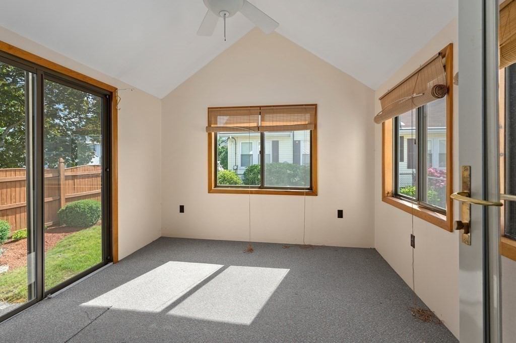 36 Nickerson Road Peabody, MA 01960 - Photo 8 of 18 Gallery Image 8