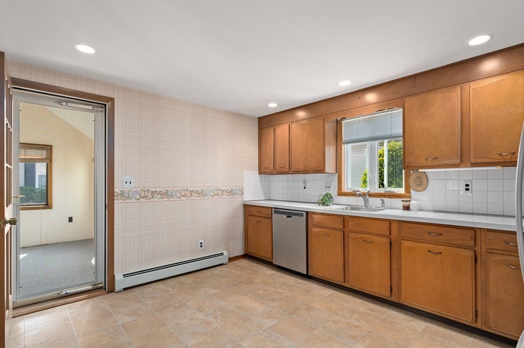 36 Nickerson Road Peabody, MA 01960 - Photo 10 of 18 Gallery Image 10