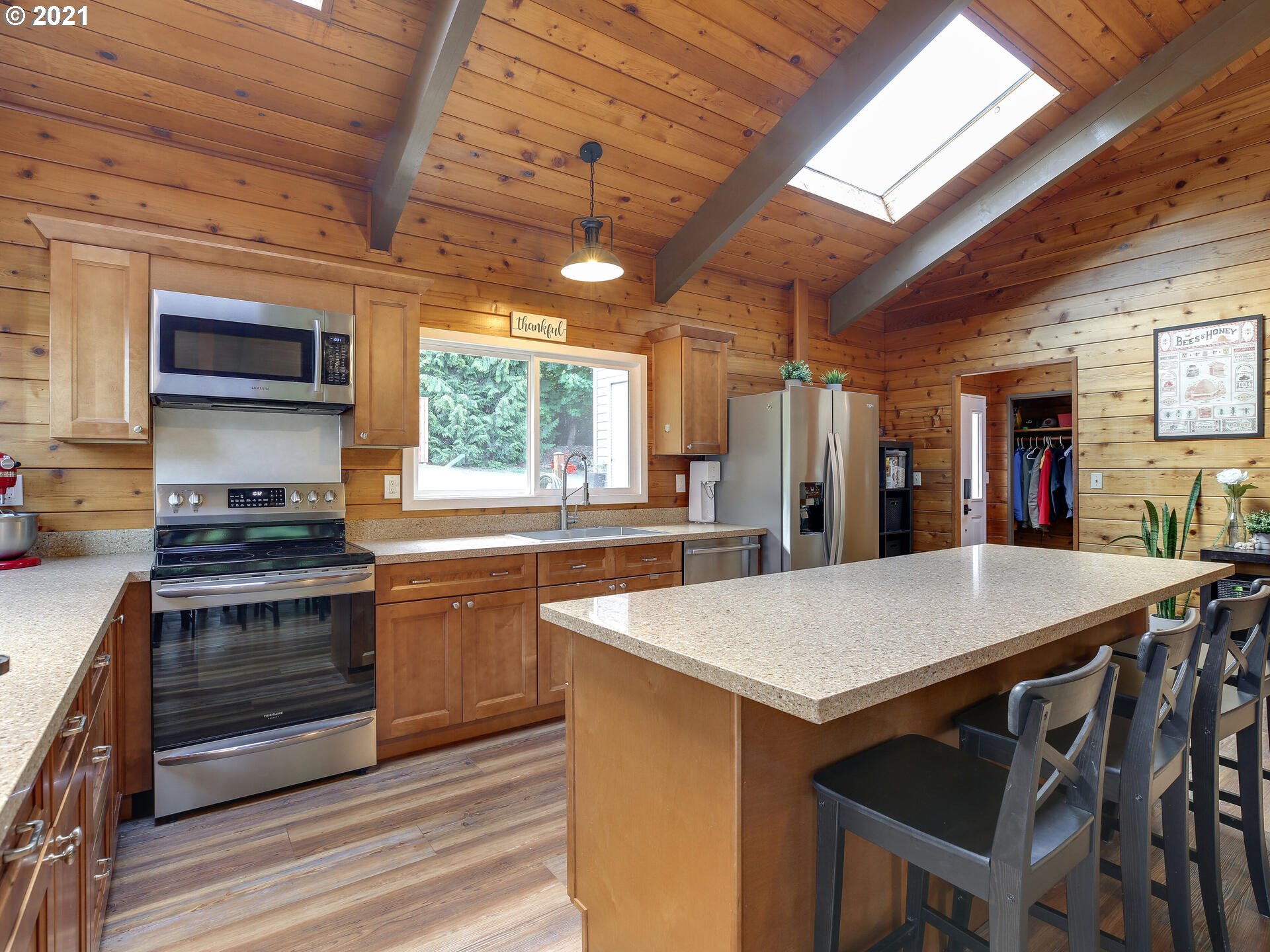 15511 Northwest Old Pumpkin Ridge Road North Plains, OR 97133 - Photo 7 of 29 Gallery Image 7