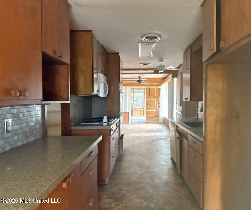 945 Park Lane Jackson, MS 39211 - Photo 2 of 12 945_4