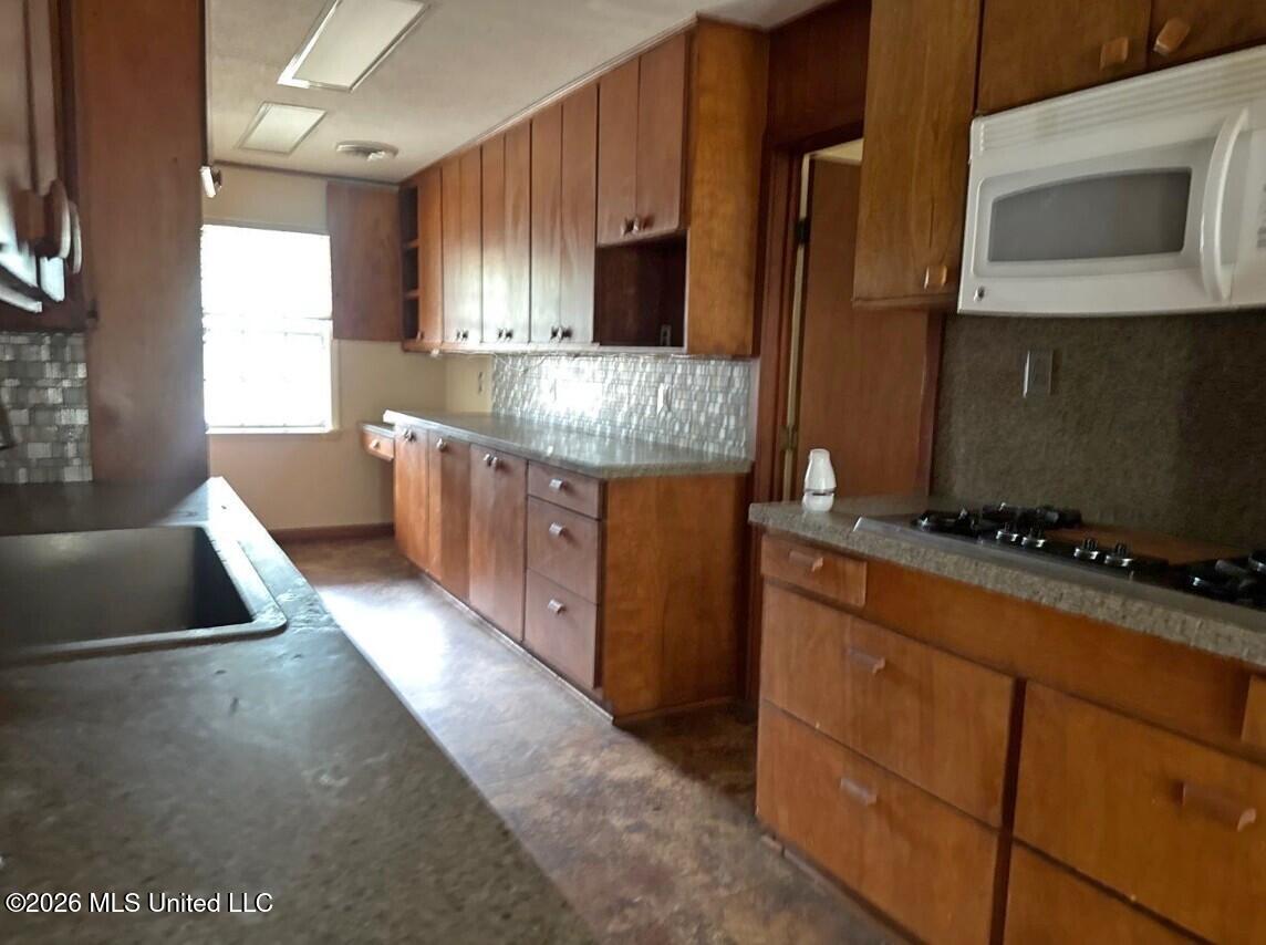 945 Park Lane Jackson, MS 39211 - Photo 3 of 12 945