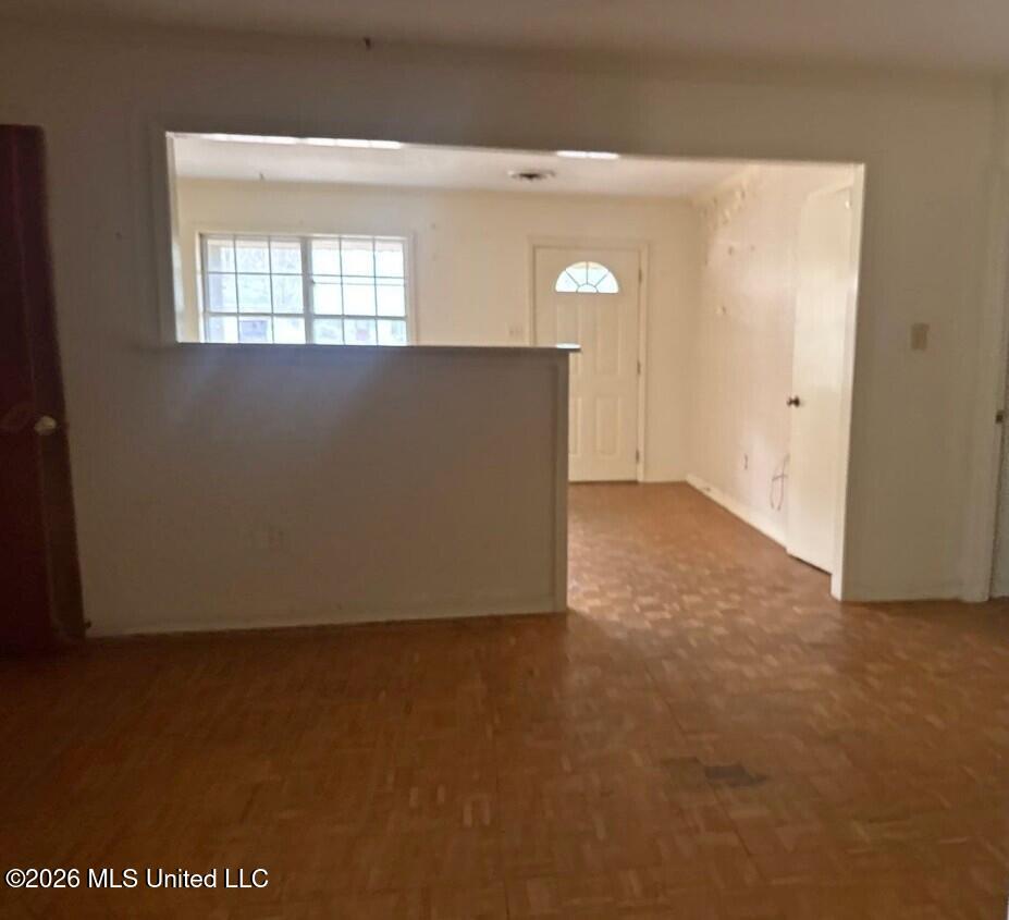 945 Park Lane Jackson, MS 39211 - Photo 5 of 12 945_10